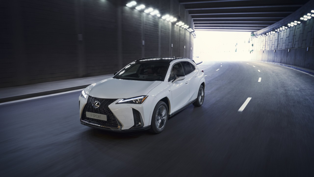 The Lexus RX cockpit