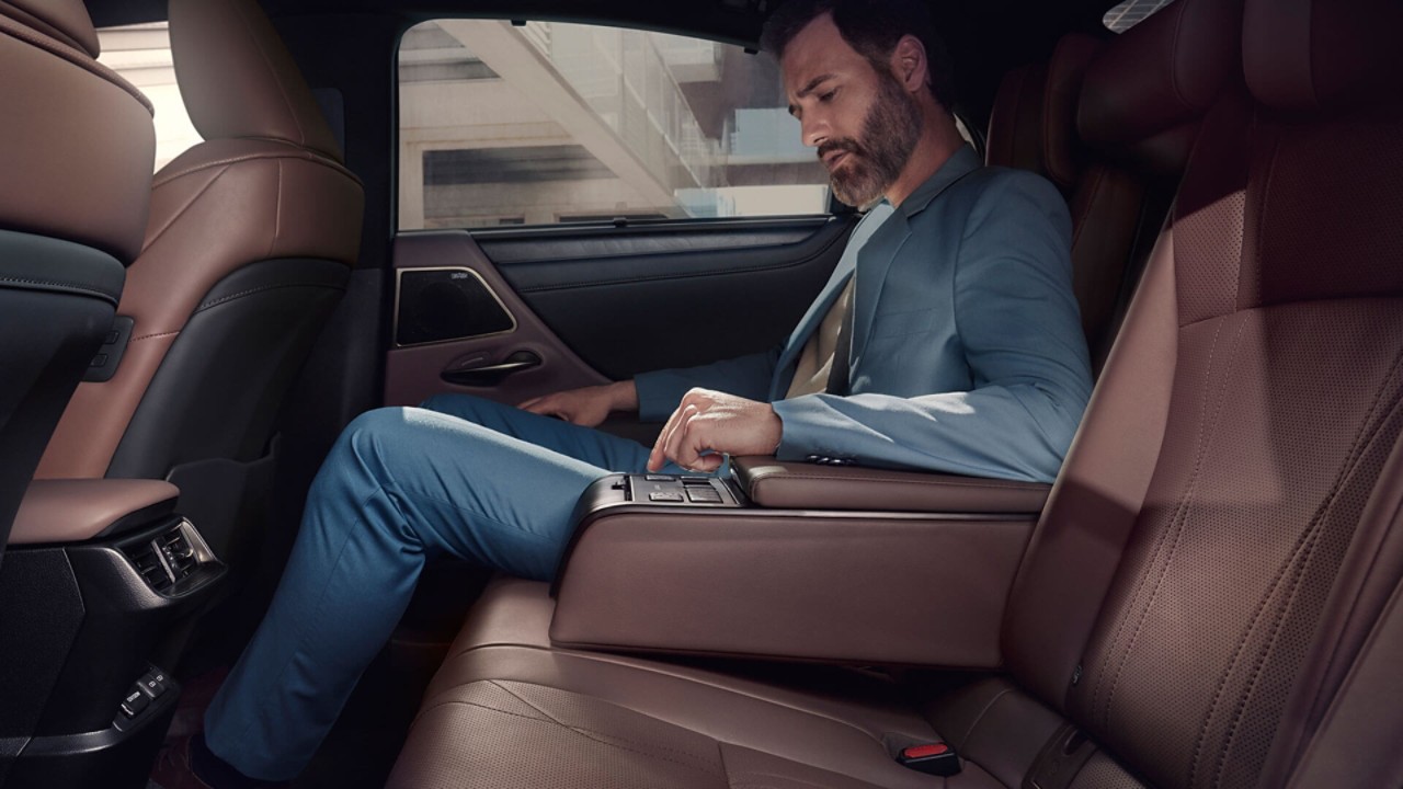 2022-lexus-es-overview-gallery-interior-09-1920x1080