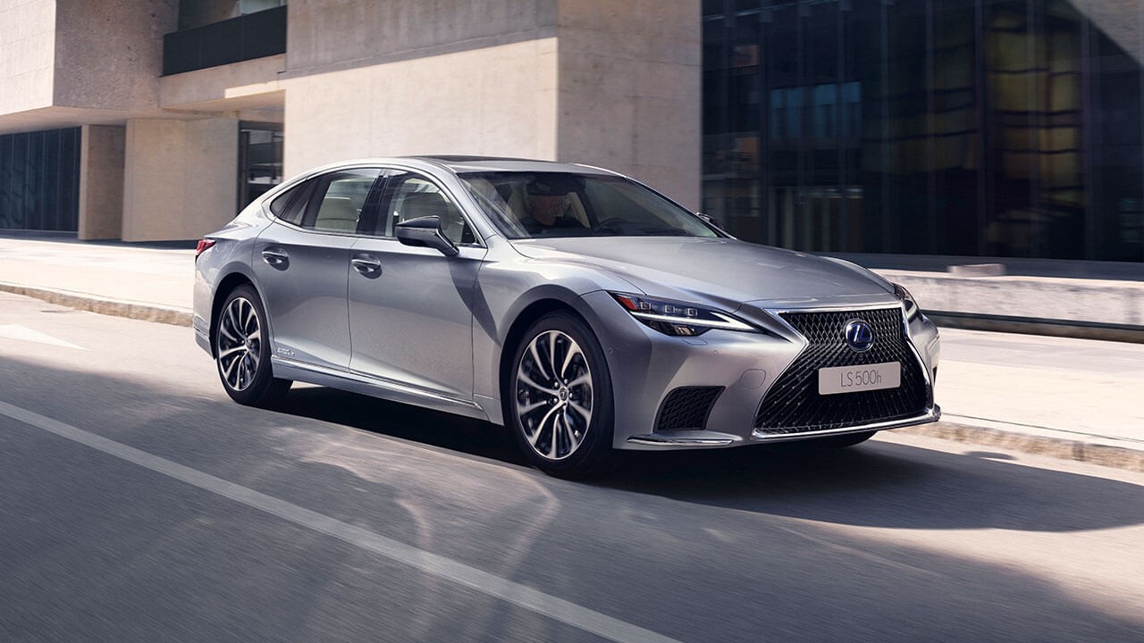 dxp-2022-lexus-ls-features-smooth-hybrid-performance-1280x720