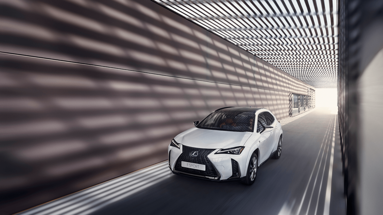  Lexus UX